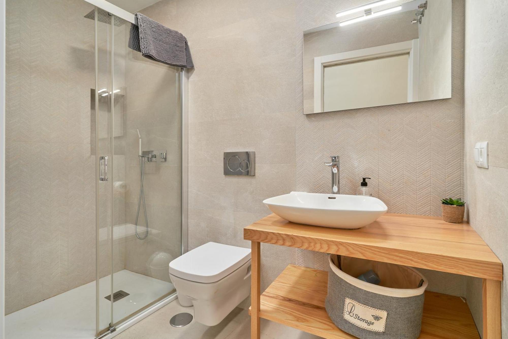 Luxury Apartment In เนร์คา ภายนอก รูปภาพ